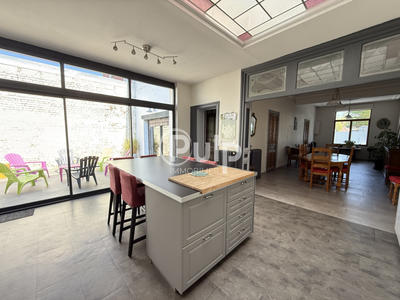 Maison bourgeoise - 241 m² - 10 pièces