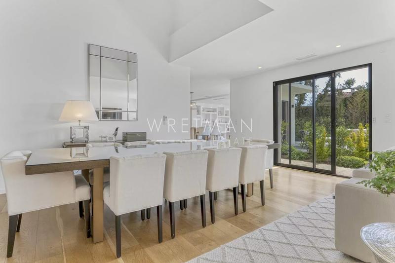 Villa - 222 m² - 6 pièces