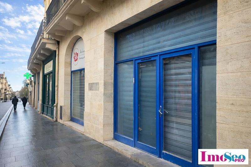 Local d'activité / Entrepôt - 521 m²