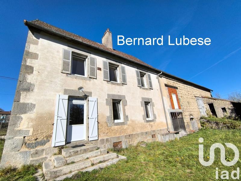 Maison - 90 m² - 8 pièces