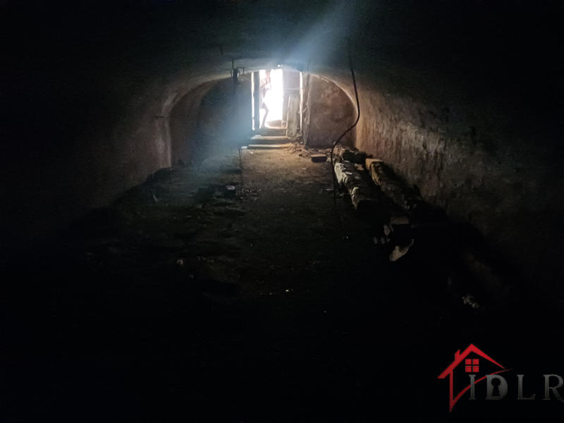 Maison - 320 m² - 11 pièces