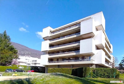 Appartement - 113 m² - 4 pièces