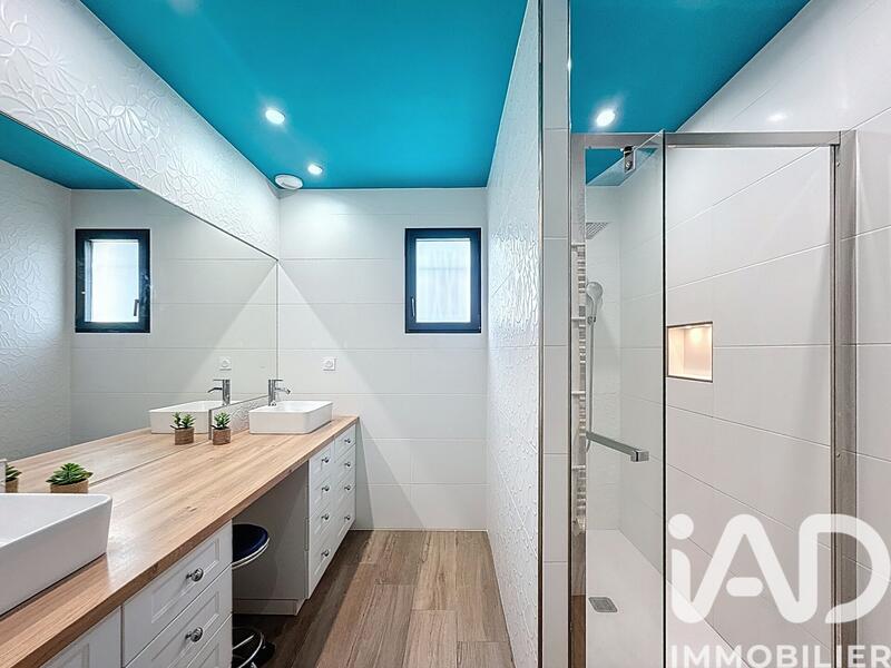 Maison - 190 m² - 5 pièces