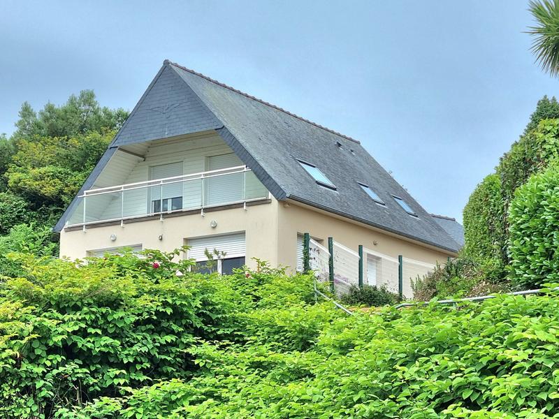 Maison contemporaine - 107 m² - 6 pièces