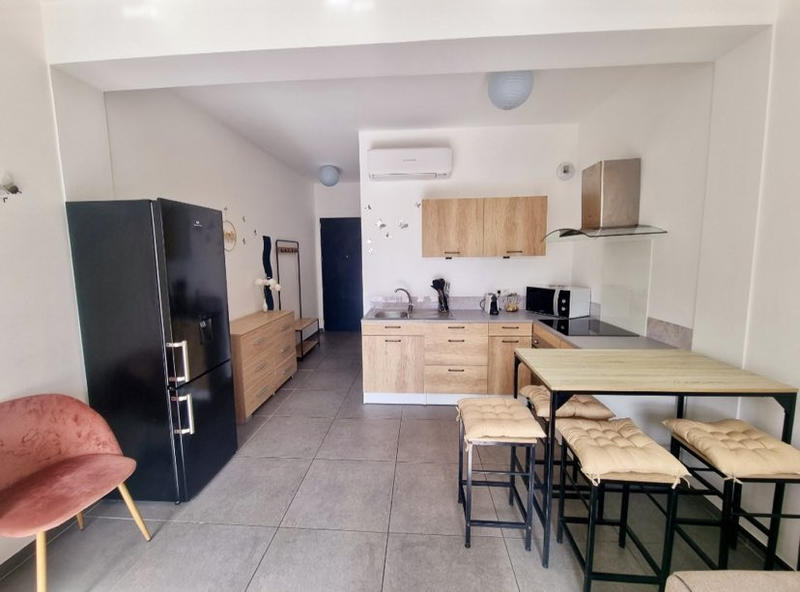 Studio - 27 m² - 1 pièce