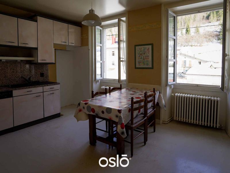 Maison - 169 m² - 8 pièces