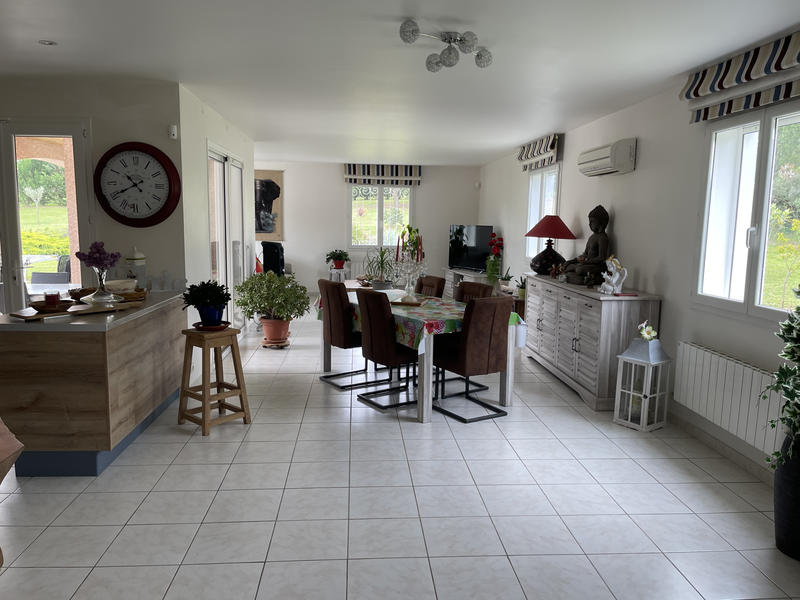 Villa - 140 m² - 5 pièces