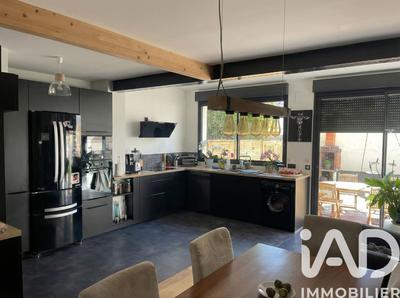 Maison - 86 m² - 3 pièces