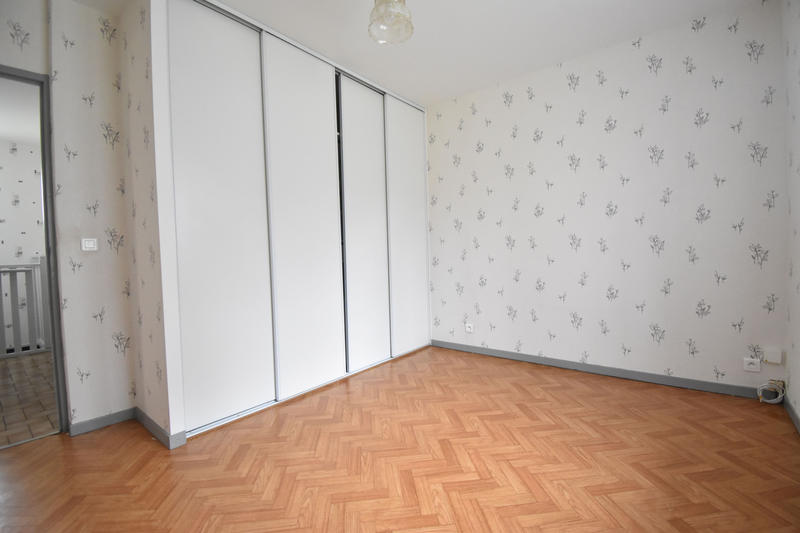 Maison - 93 m² - 4 pièces