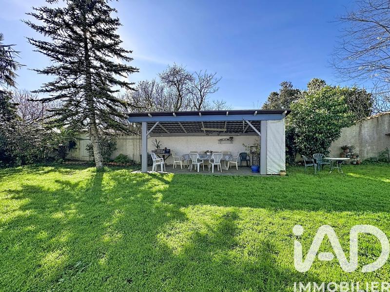 Maison - 200 m² - 6 pièces