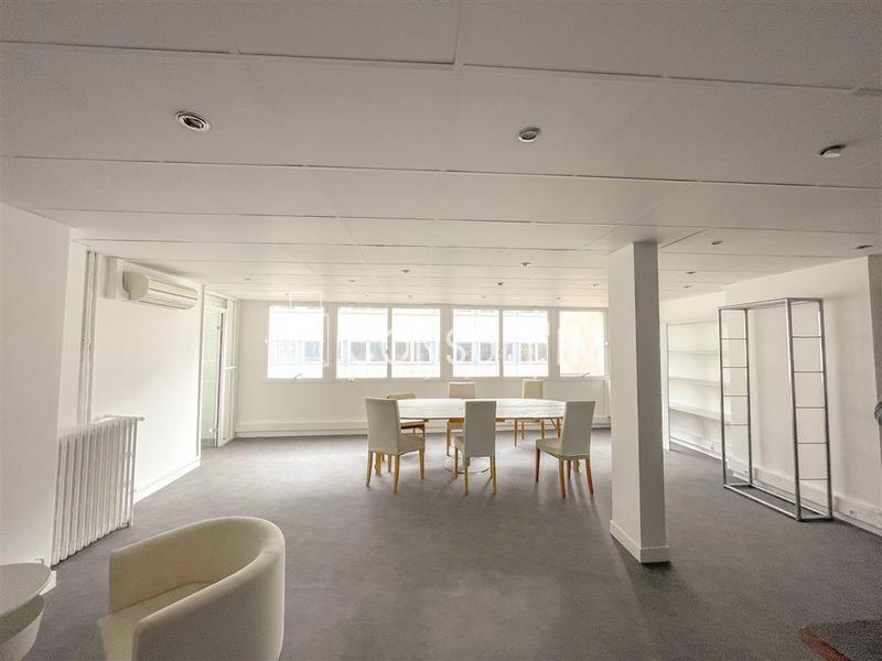 Bureau - 65 m² - 4 pièces