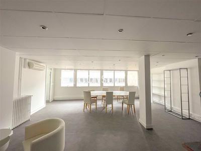 Bureau - 65 m² - 4 pièces