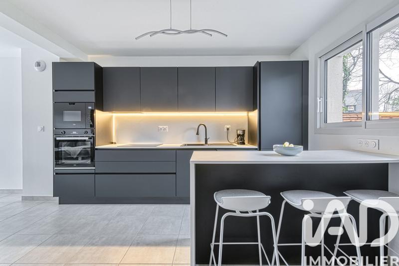 Maison - 145 m² - 7 pièces