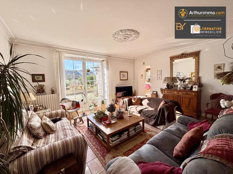 Maison - 228 m² - 7 pièces