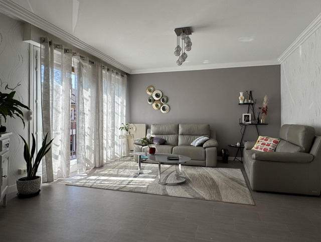 Appartement - 108 m² - 4 pièces