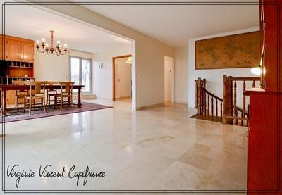 Appartement - 98 m² - 4 pièces