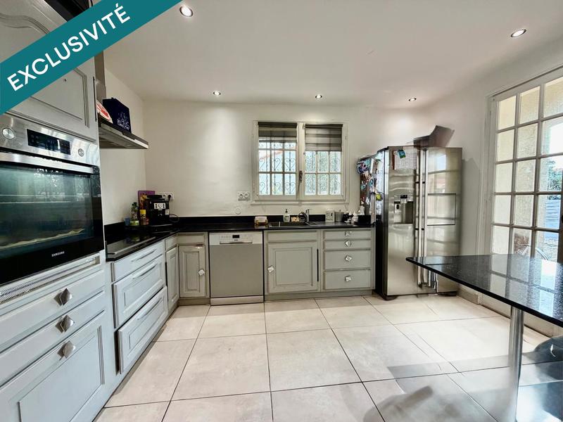 Maison - 93 m² - 4 pièces