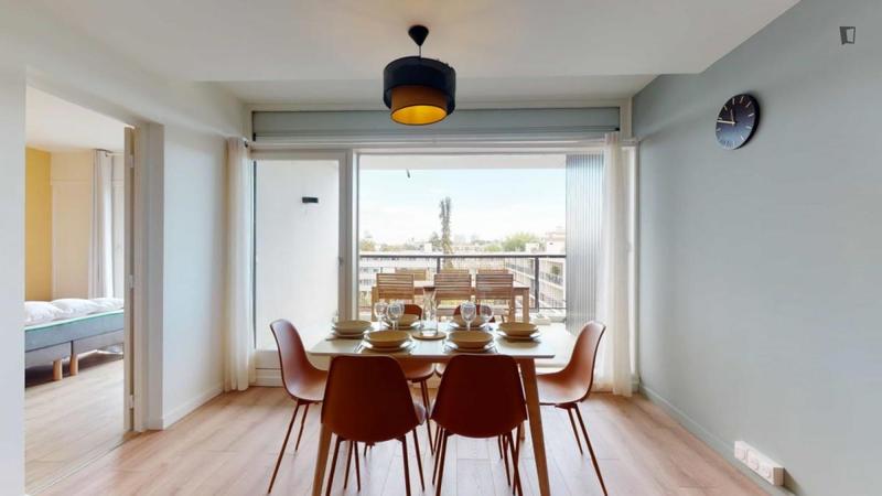 Chambre - 22 m² - 6 pièces