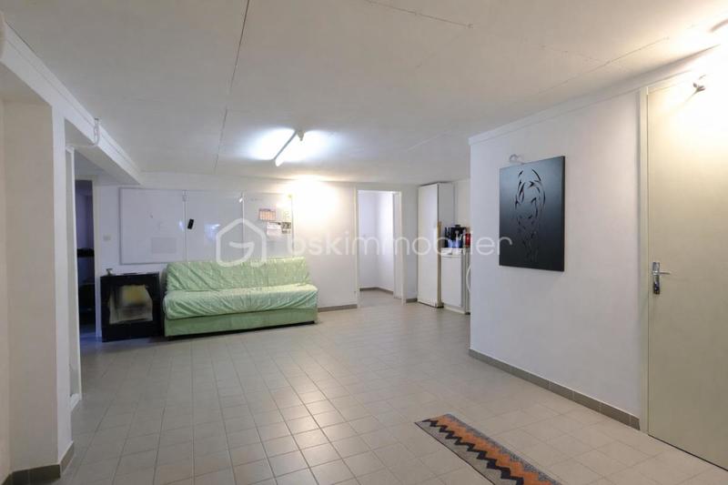 Villa - 193 m² - 8 pièces