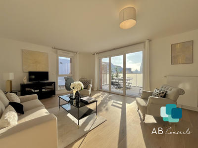 Appartement - 100 m² - 4 pièces