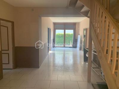 Propriété - 284 m² - 10 pièces