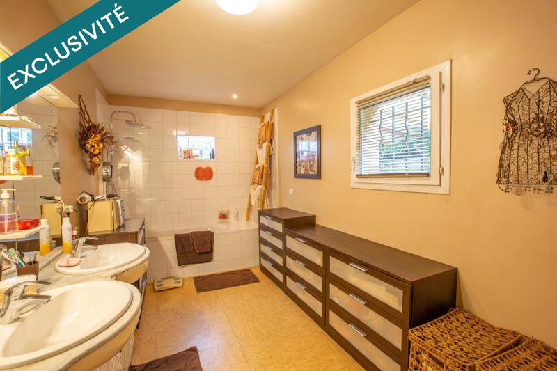 Maison - 140 m² - 5 pièces