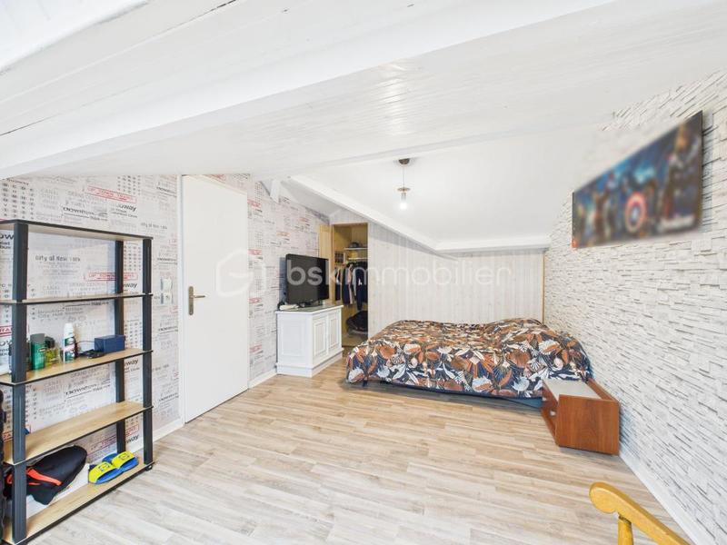 Maison - 183 m² - 7 pièces