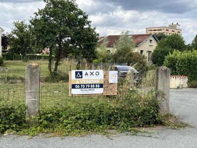 Terrain constructible - 955 m²