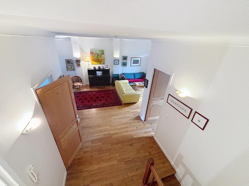 Maison bourgeoise - 200 m² - 9 pièces