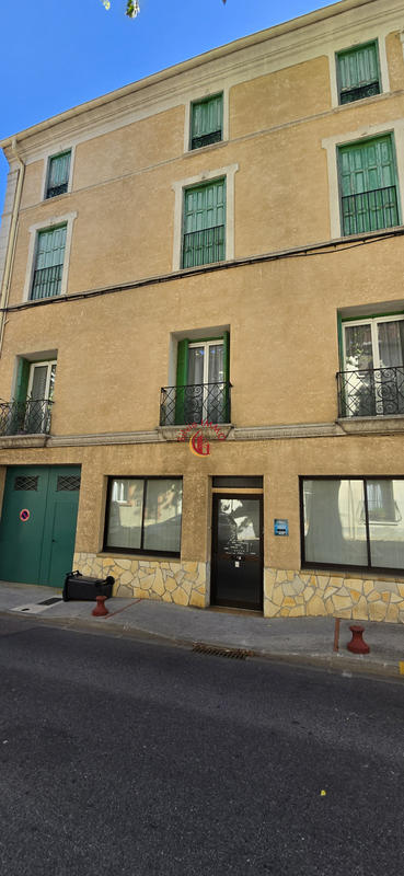 Maison - 515 m² - 45 pièces