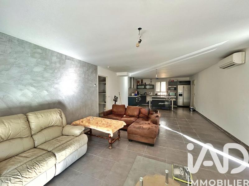 Maison - 99 m² - 5 pièces