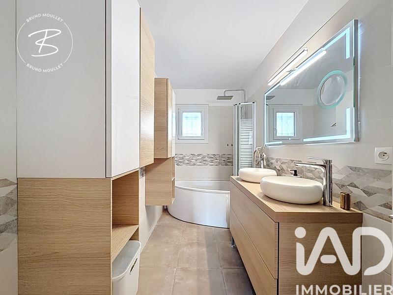 Maison - 91 m² - 4 pièces