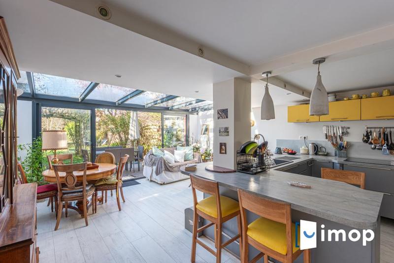 Maison - 164 m² - 7 pièces