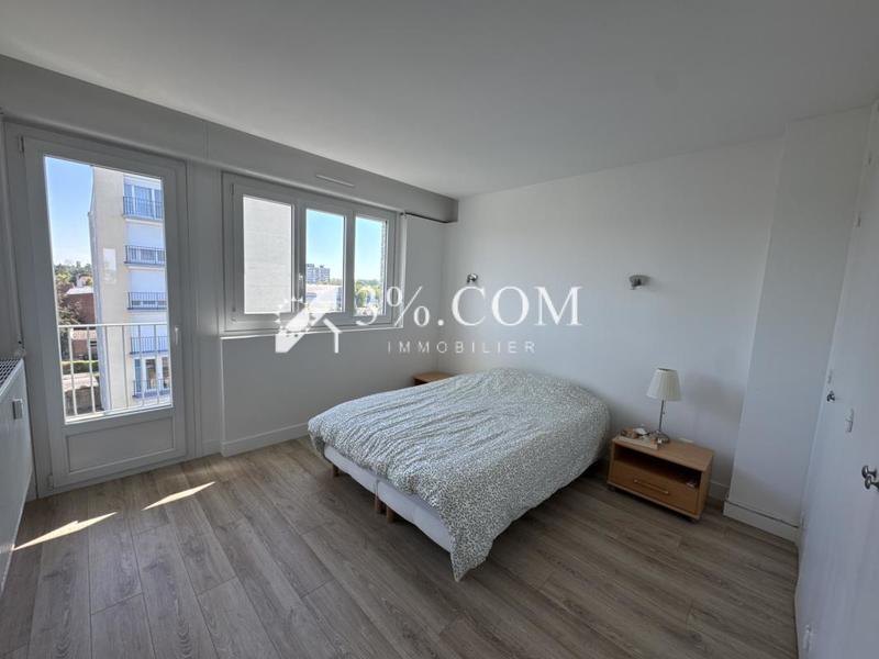 Appartement - 92 m² - 5 pièces