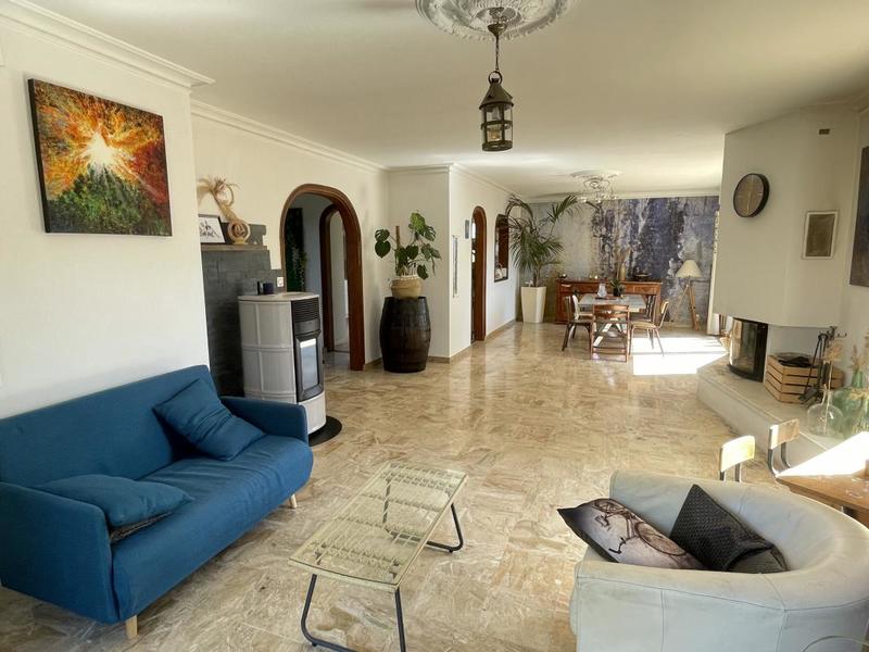 Maison - 190 m² - 8 pièces