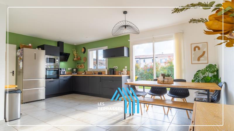 Maison traditionnelle - 85 m² - 5 pièces