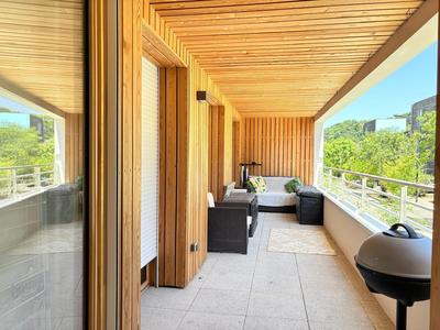 Appartement - 85 m² - 4 pièces