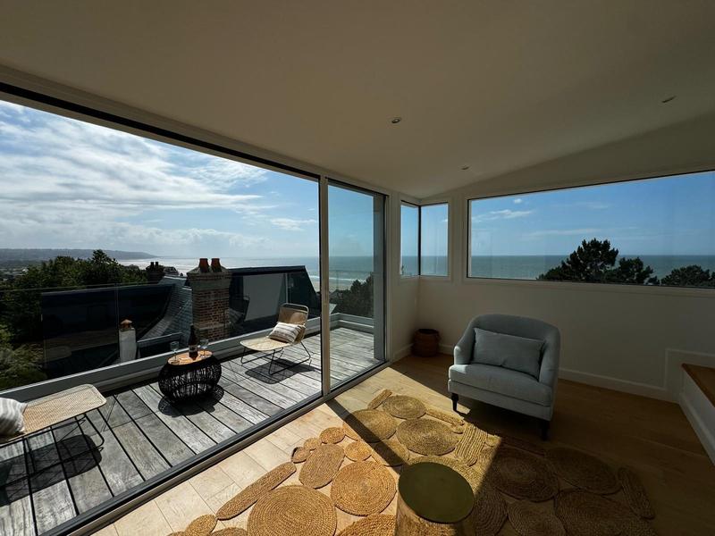 Maison contemporaine - 417 m² - 10 pièces