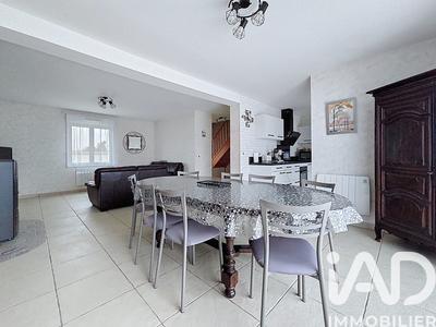 Maison - 145 m² - 6 pièces