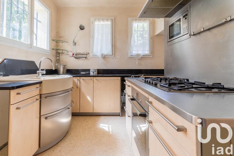 Maison - 180 m² - 7 pièces