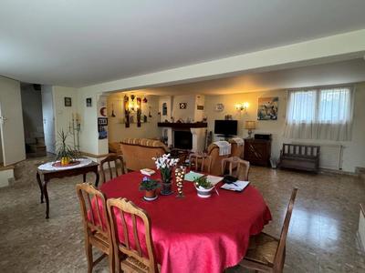 Maison - 133 m² - 5 pièces
