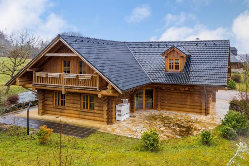 Châlet - 249 m² - 8 pièces