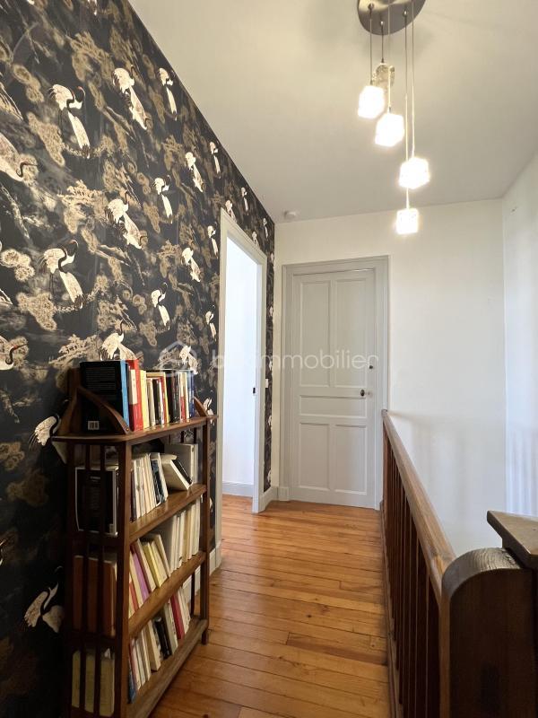 Demeure - 139 m² - 6 pièces