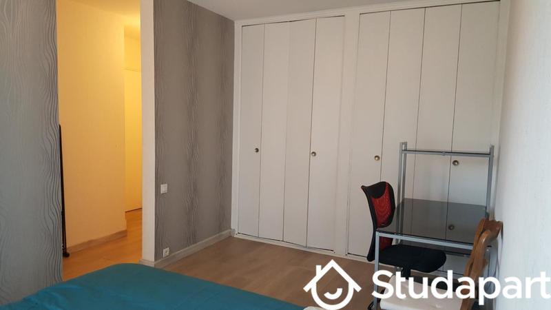 Chambre - 15 m² - 1 pièce