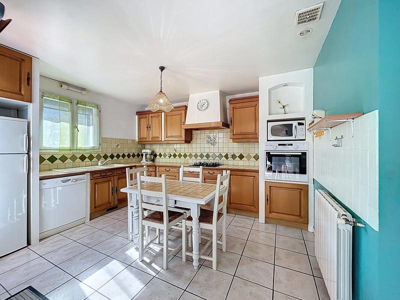 Maison traditionnelle - 150 m² - 5 pièces