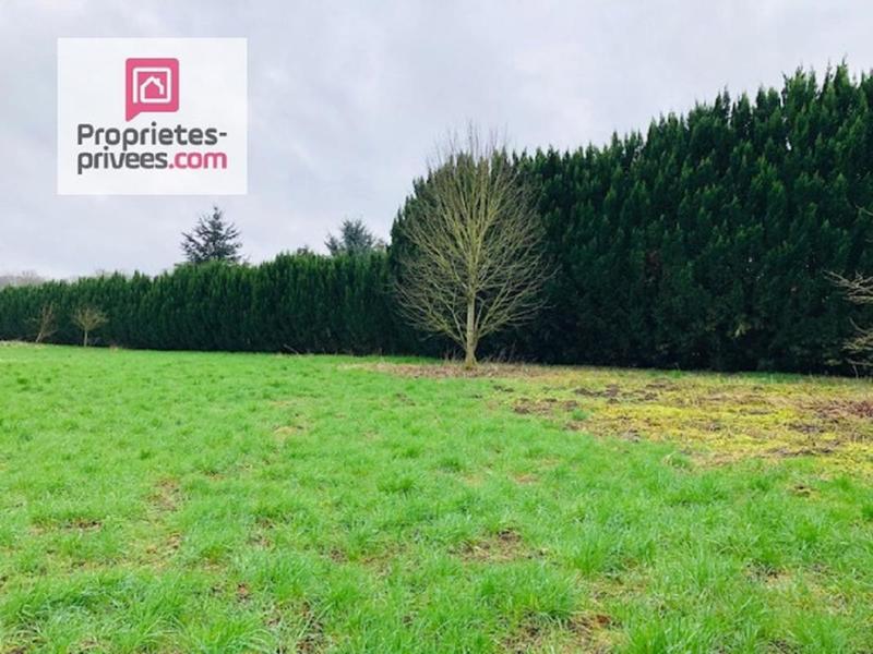 Terrain constructible - 900 m²