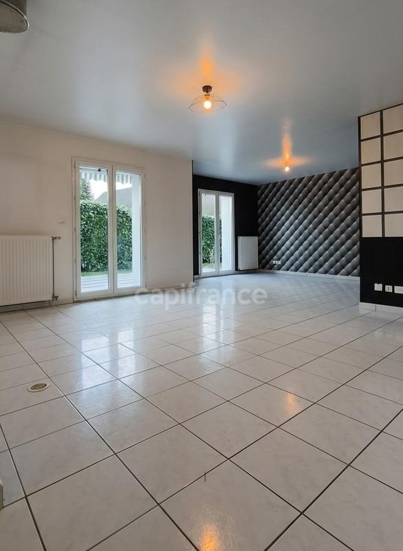 Maison - 98 m² - 4 pièces