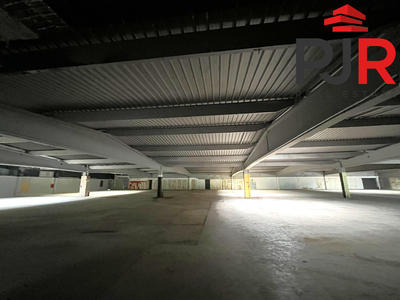 Local d'activités - 440 m²