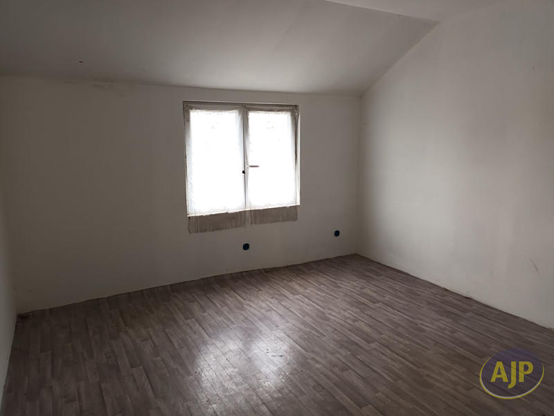 Maison - 147 m² - 7 pièces