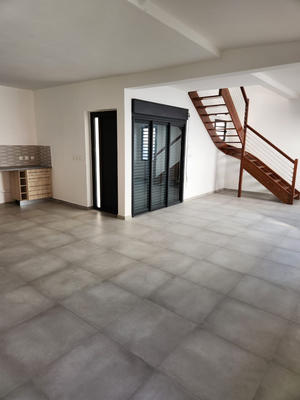 Maison - 112 m² - 4 pièces